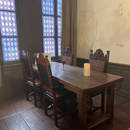 Nuit Comme Un Chevalier! Coeur Historique - Hypercentre. Troyes