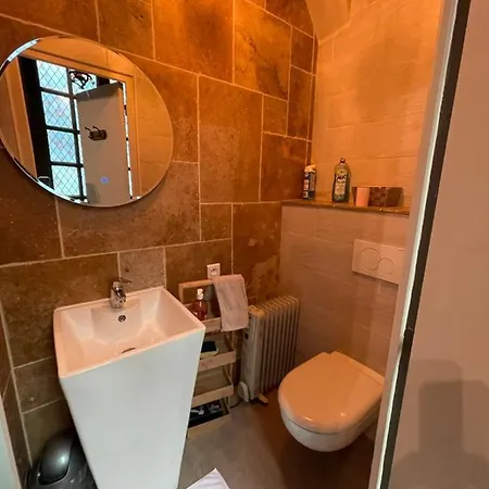 Nuit Comme Un Chevalier! Coeur Historique - Hypercentre. * Troyes