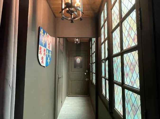 Nuit Comme Un Chevalier! Coeur Historique - Hypercentre. Appartement Troyes