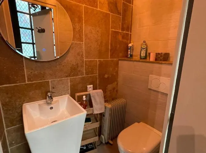 Nuit Comme Un Chevalier! Coeur Historique - Hypercentre. * Troyes